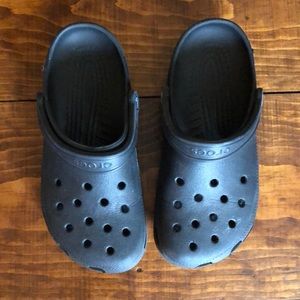 Black Crocs